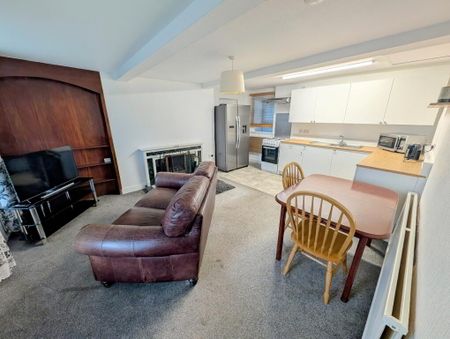 12 Ballyphilip Road, Portaferry, BT22 1RB - Photo 3