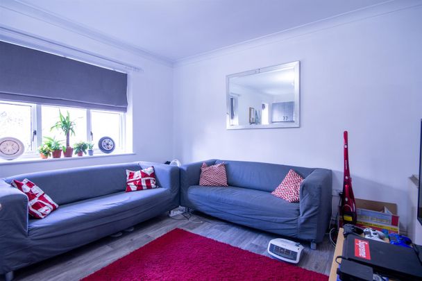 Sloane Court, Jesmond - Photo 1