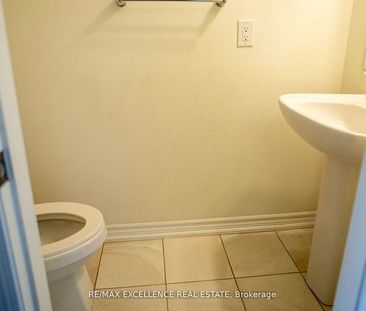 For Lease - 527 Fir Court, Milton, Ontario - Photo 2