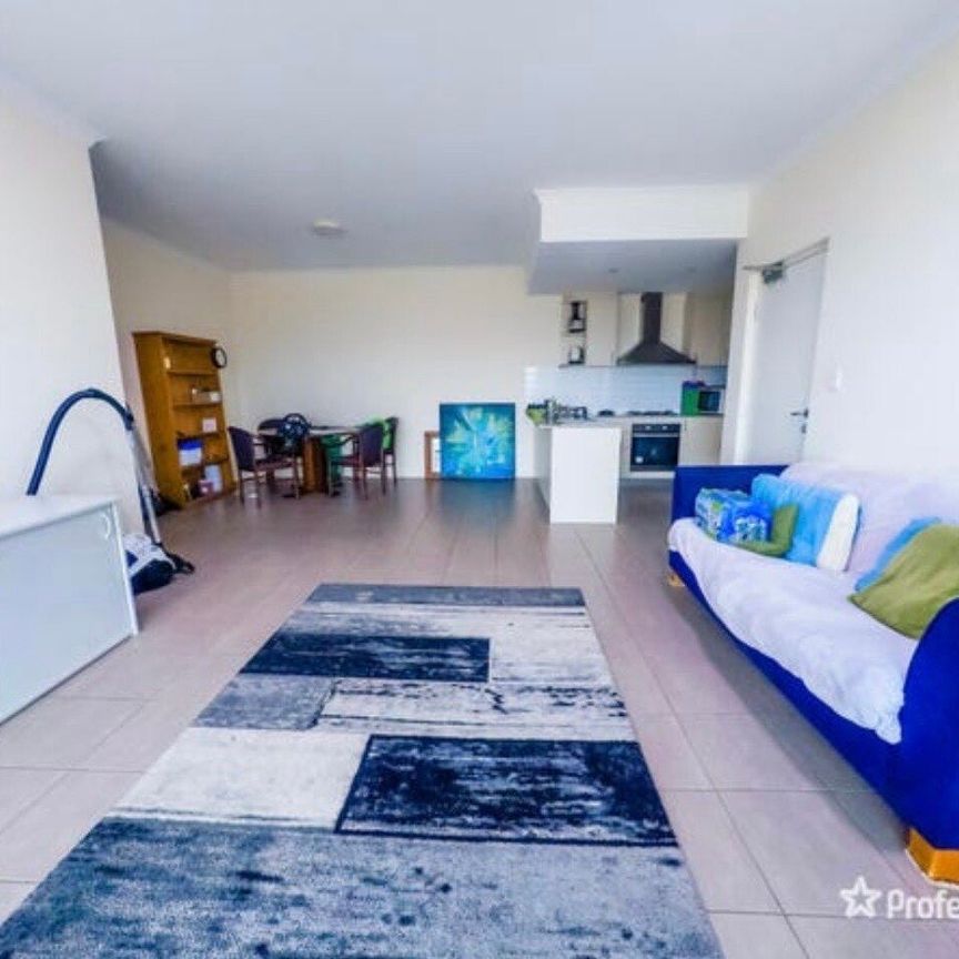 Ellenbrook - Photo 1