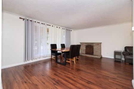 For Lease - 222 Alscot Crescent, Oakville, Ontario - Photo 3