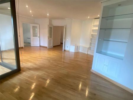 Majadahonda - Photo 4