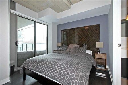550 Wellington Lofts 55 , #437 - Photo 2