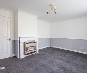 Adkinson Avenue, Dunchurch, Rugby - Photo 3