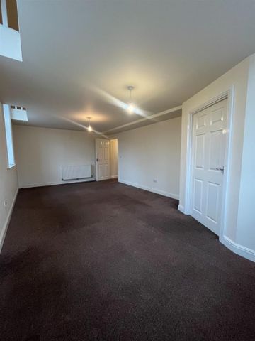 14 Bolton Brow, Sowerby Bridge, , HX6 2AL - Photo 4