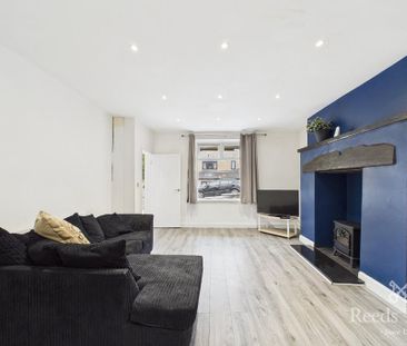 3 bedroom end of terrace house to rent - Photo 1