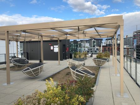 Condo 2 chambres dans immeuble de luxe avec une vue magnifique et des services incroyables! - Photo 3