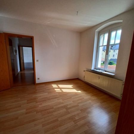 Sehr schÃ¶ne helle 2 Raum Wohnung ab 01.07. in Lichtentanne zu vermieten - Photo 2