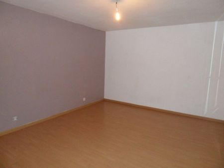 Libre le ..06/02/2026 Mt Loyer :725 Mt des charges :35,12 - Photo 2