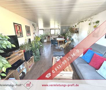 Gemütliche 2- Zimmer Dachgeschosswohnung mit Einbauküche und Garten... - Photo 1