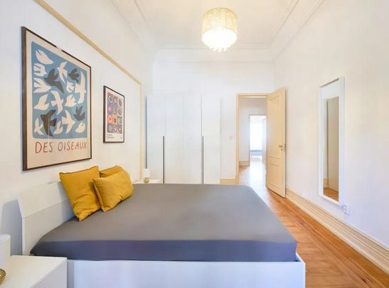 Avenida Álvares Cabral, Lisbon, Lisbon 1250-018 - Photo 1