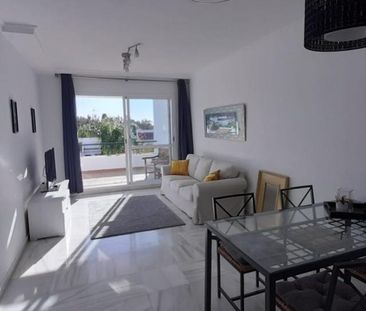 2 bedroom luxury penthouse for rent in Nueva Andalucia, Andalusia - Photo 5