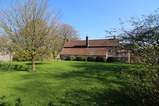 4 bedroom detached house to rent - Photo 1