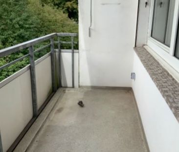 Moderne 3-Zimmer-Wohnung mit Balkon in Duisburg Wehofen! - Photo 2