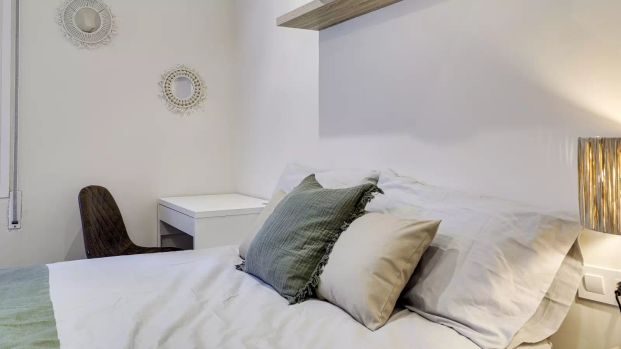 Room in a shared 4-bedroom apartment for rent in El Raval - Foto 1