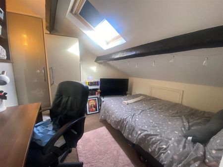 2 bedroom private hall to rent - Photo 2