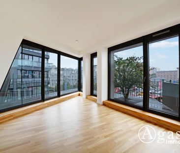 Offen geschnittene 4 Zimmer Wohnung mit ca. 119m², EBK und umlaufendem Balkon in Berlin-Mitte! - Photo 1