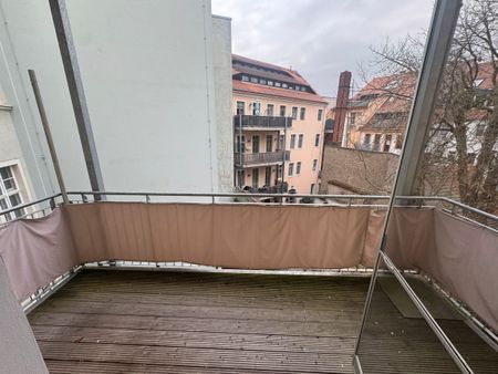 kleine, gemütliche 4- RWE mit Balkon und Einbauküche in der Görlitzer Altstadt ! - Photo 4