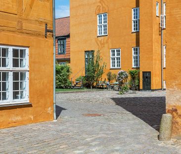 Imponerende lejlighed i højeste kvalitet - Foto 1