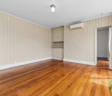 Comfortable Two-Bedroom Unit in Prime Location - Photo 1