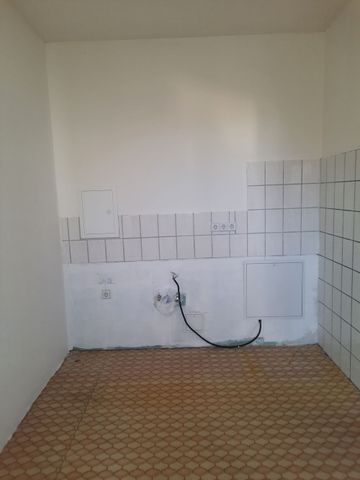 Drewitz, Erich-Pommer-Straße 18, 4-Zimmer mit ca. 78,20 m² und Balkon - Photo 2