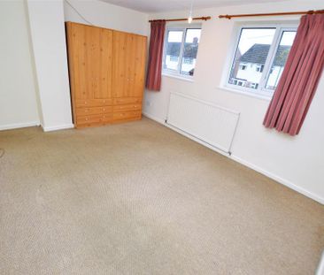 2 bedroom semi-detached house to rent - Photo 3