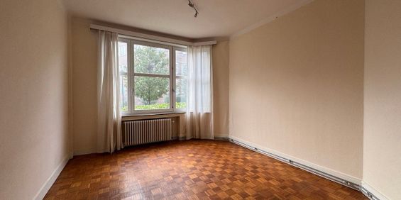 Appartement te huur in Ukkel voor € 1.200 met 2 slaapkamers - Photo 3