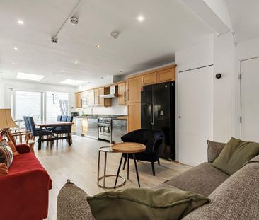 4 bedroom semi-detached house to rent - Photo 4