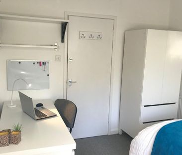 4 bedroom house to rent - Photo 4