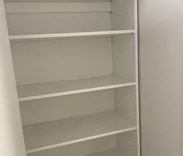 Nassau House - Photo 2