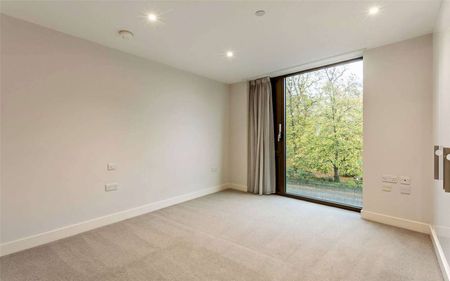 One bedroom apartment in the popular Parkside Place development - Photo 3