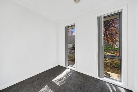 94A Mary Gillespie Avenue, Gungahlin ACT 2912 - Townhouse For Rent | Domain - Photo 4