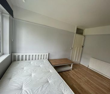 Room in a Shared Flat, High Mead, HA1 - Photo 2