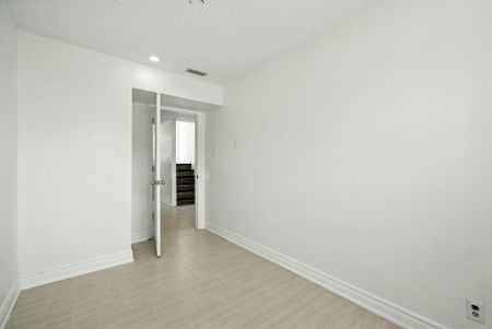 For Lease - 88 Mary Street Unit# 2, Kawartha Lakes, Ontario - Photo 5