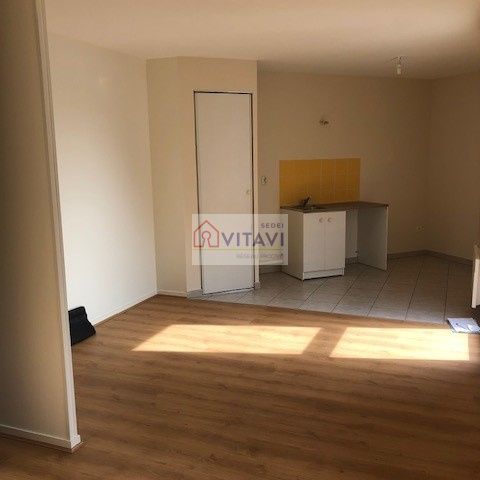 Location Appartement 1 pièce 27m² MARGNY LES COMPIEGNE 60280 - Photo 1