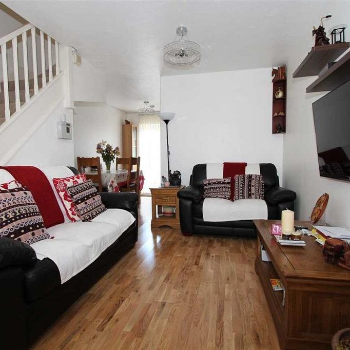 2 bedroom terraced house to rent - Photo 1