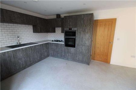 Park Close, Burbage, Leicestershire, LE10 - Photo 2