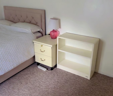 1 bedroom in a house share to rent - Photo 1 | Rentumo