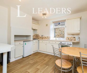 2 bedroom semi-detached house to rent - Photo 1