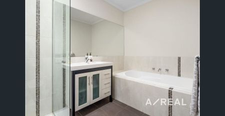 Modern Comfort and Privacy in a Prime Frankston Pocket - Photo 5