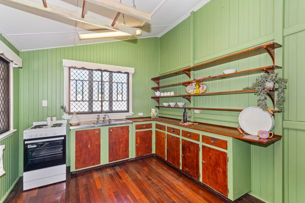 28 Cavendish Street, Pimlico QLD 4812 - House For Rent - $800 | Domain - Photo 1