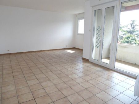 Location appartement 2 pièces 60 m² à Aubenas (07200) - Photo 2