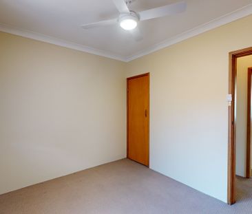 4/2 Brisbane Street, Lorn NSW 2320 - Photo 1