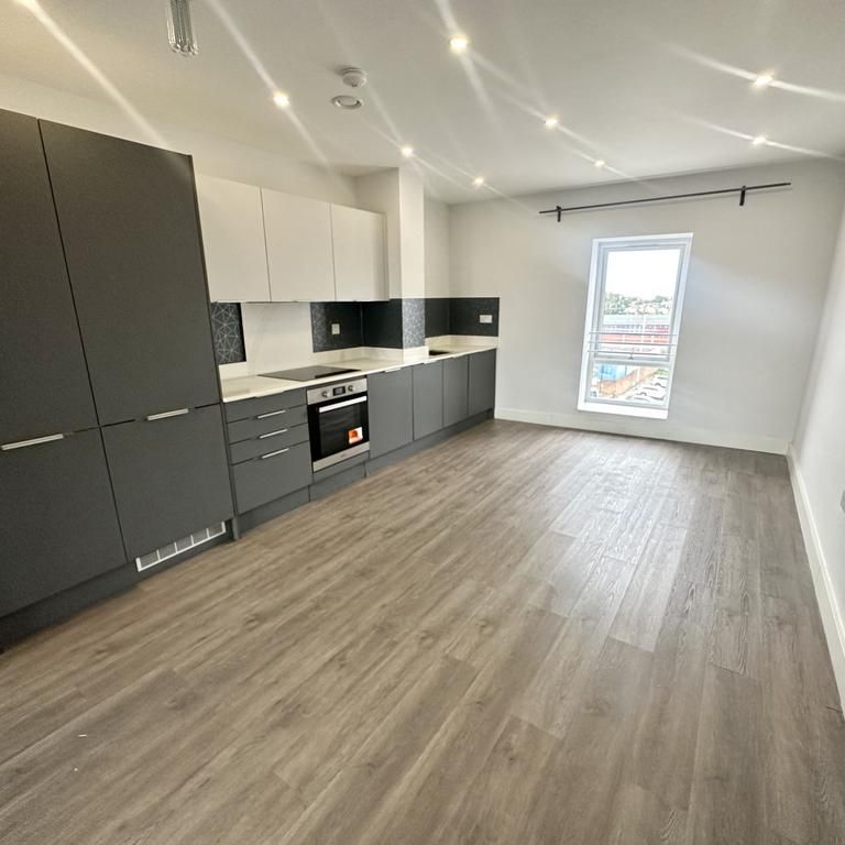 2 bedroom flat to rent - Photo 1