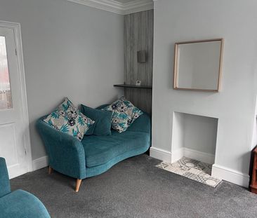 4 Bed Terraced House, Pinner Road, S11 - Photo 2