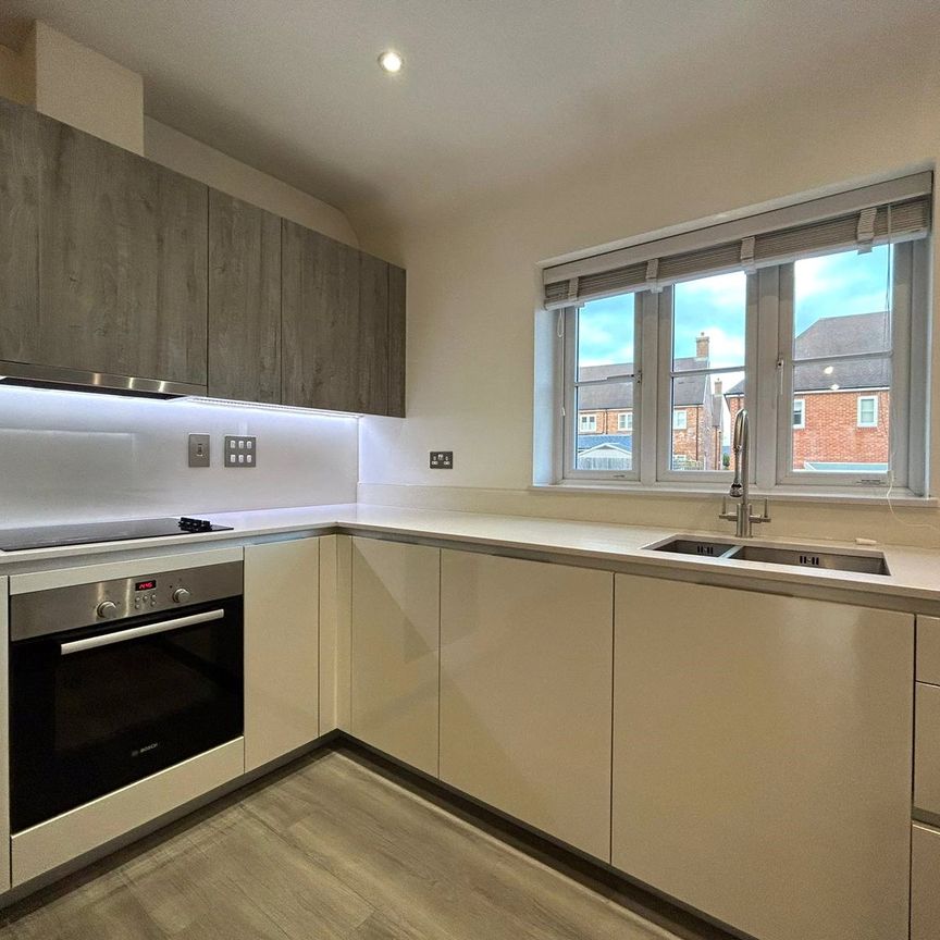 1 bedroom Flat in Meadowsweet Lane, Warfield - Photo 1