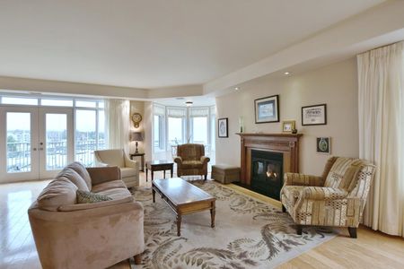 For Lease - 10 Bay Street Unit# PH 3, Blue Mountains, Ontario - Photo 5