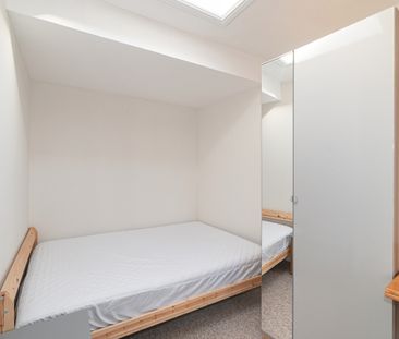 Studio Flat, Grasmere Avenue, SW19 - Photo 1