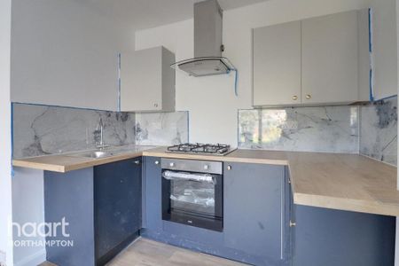 3 bedroom bungalow to rent - Photo 3