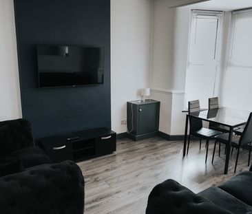 5 Bed Terraced House, Boswell Street, L8 - Photo 2